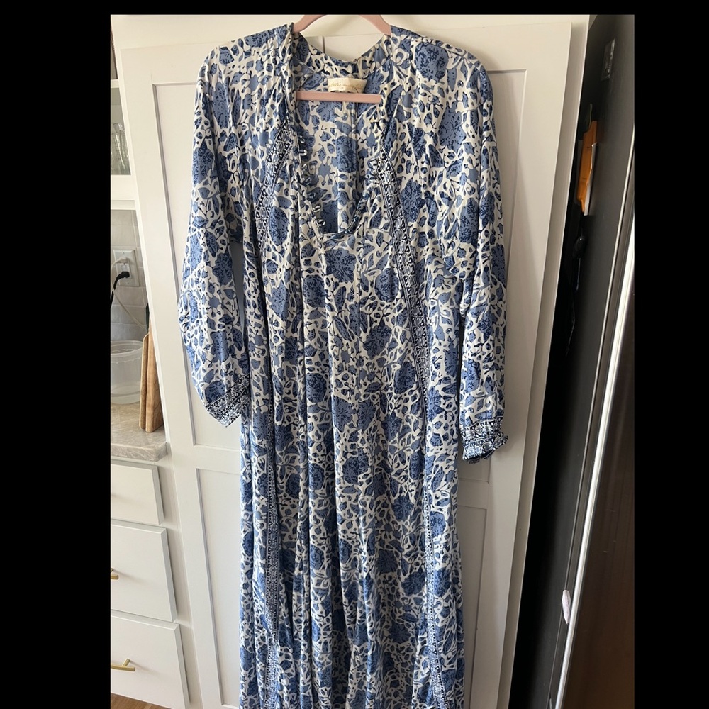 Natalie Martin Silk Size Small Full Length Fiore. Beautiful blue-floral, rare.